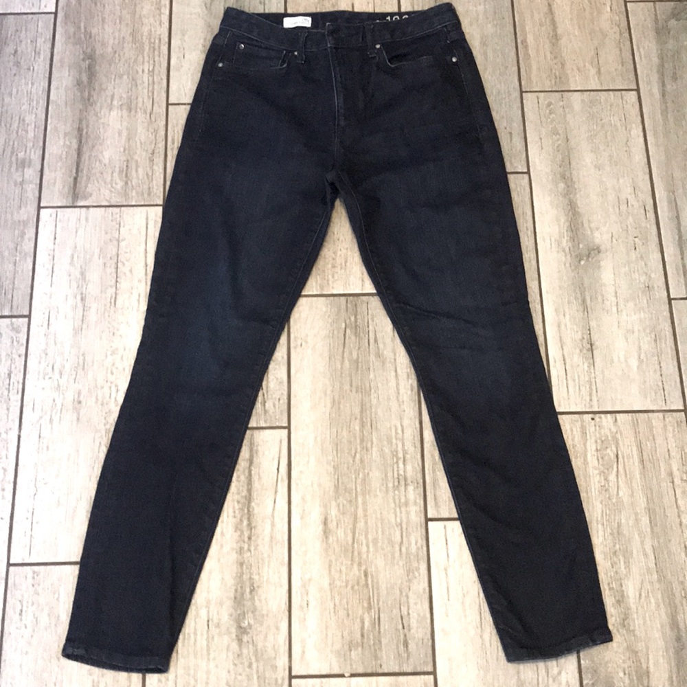 Gap high rise skinny jeans size 28S